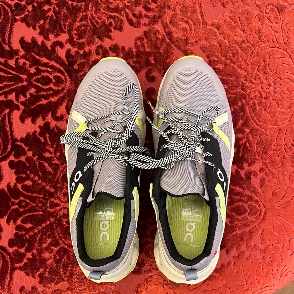 NWT On Cloud Running Women's Sneakers - light purple and Lime - Picture 2 of 3